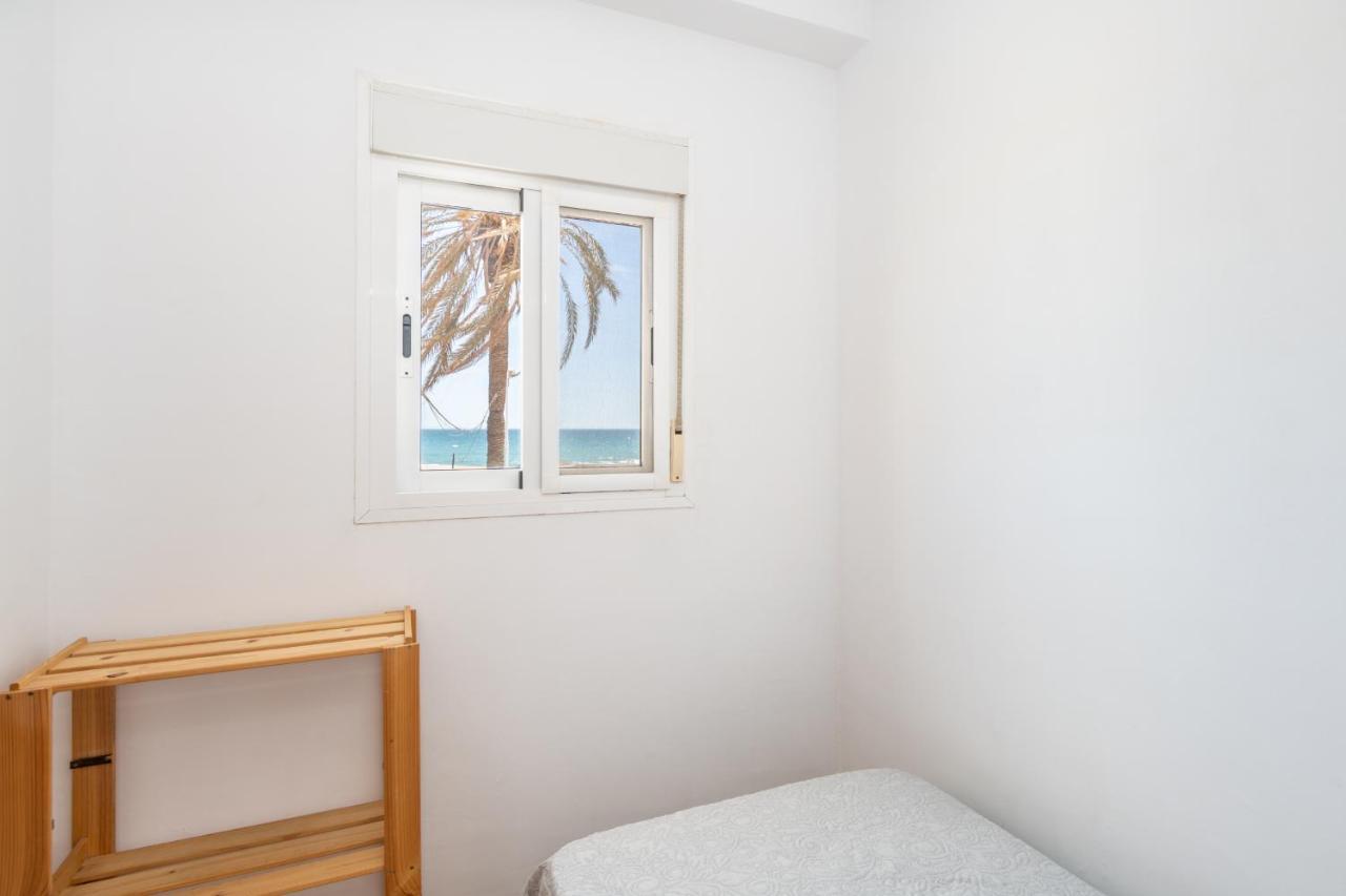 Renthas Pedregalejo Beach Apartments Malaga Luaran gambar